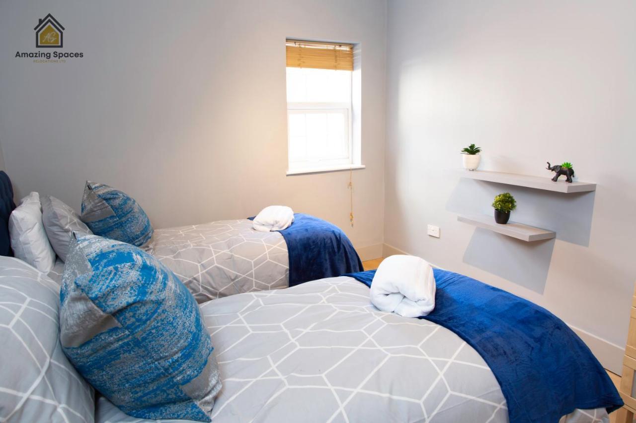 City Centre 2 Bed Flat Sleeps 3 For Work And Leisure With Free Wifi By Amazing Spaces Relocations Ltd Warrington Exterior foto